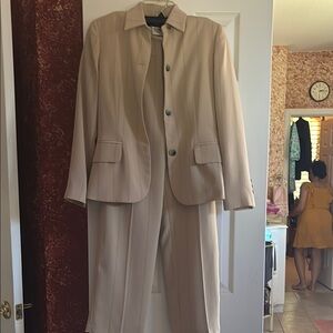 Harve Benard Women's Cream Blazer and Pants Set